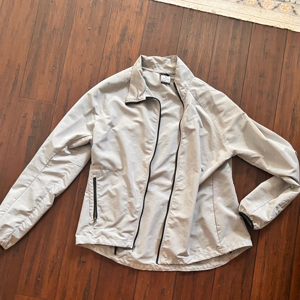 Nike Running - Women’s XL